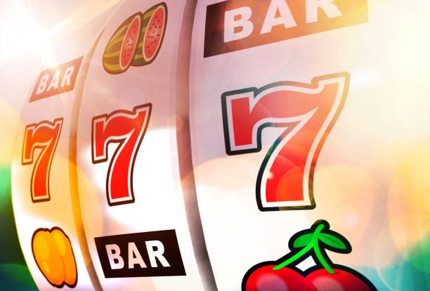 Electronic slot machine interface tracking